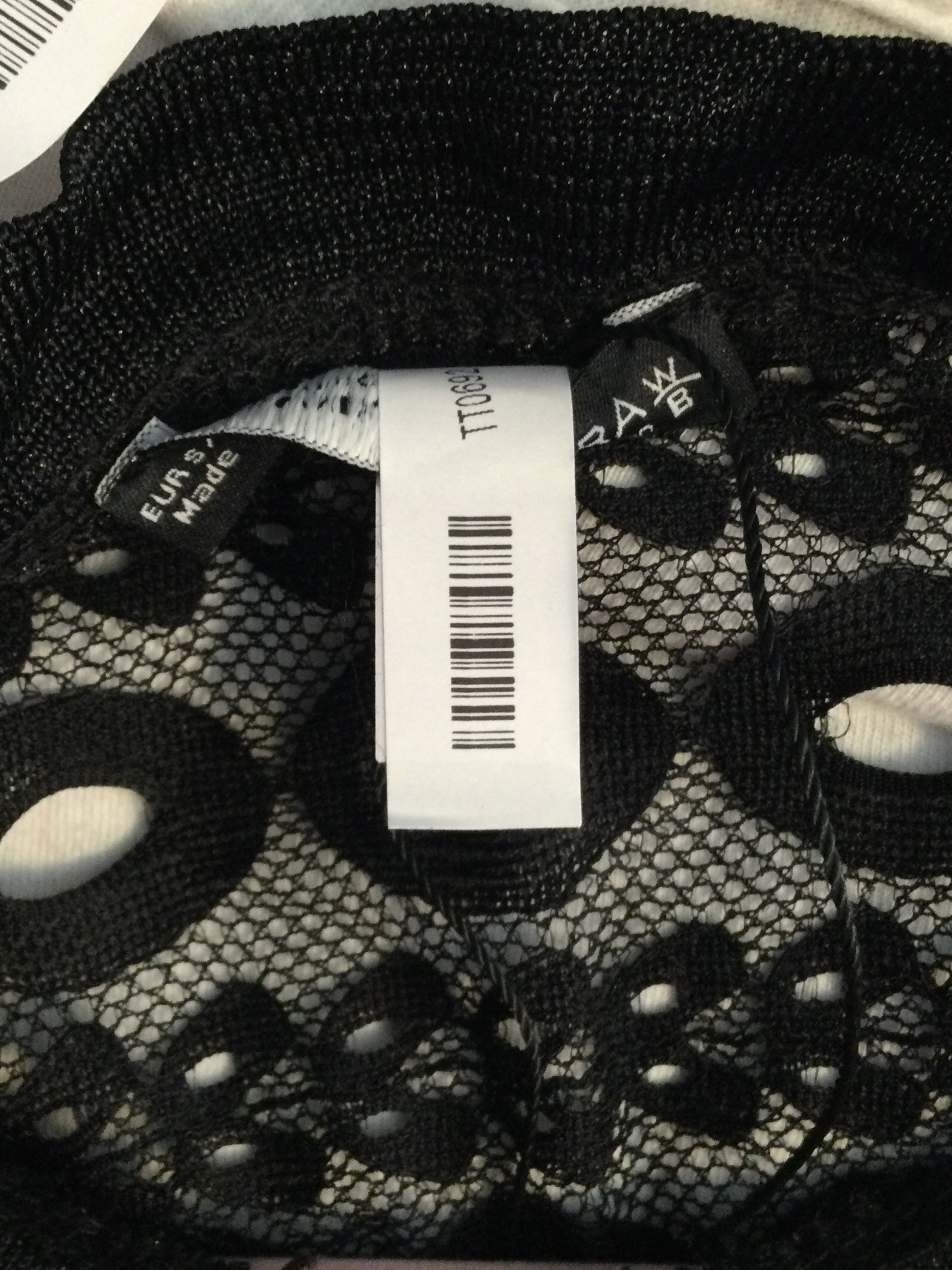 Zara size small black and tan lace top TT0692￼