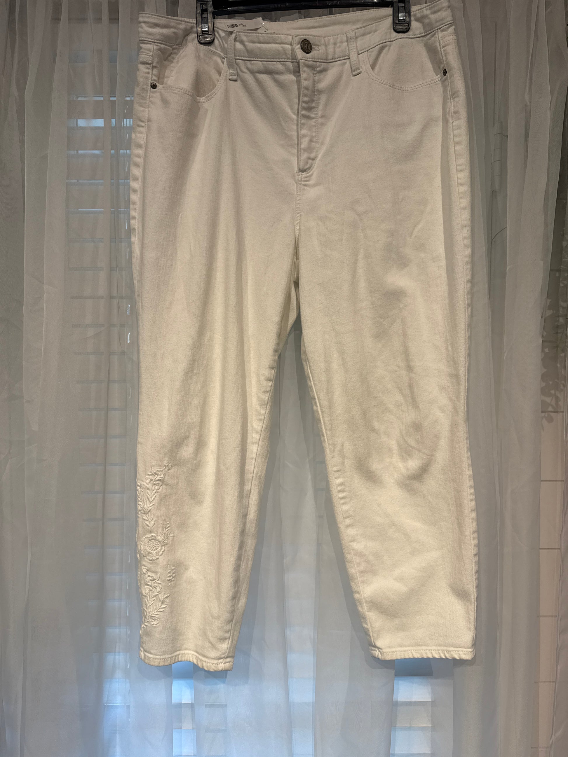 Talbots flawless high waist jogging crop on size 14 BB01240