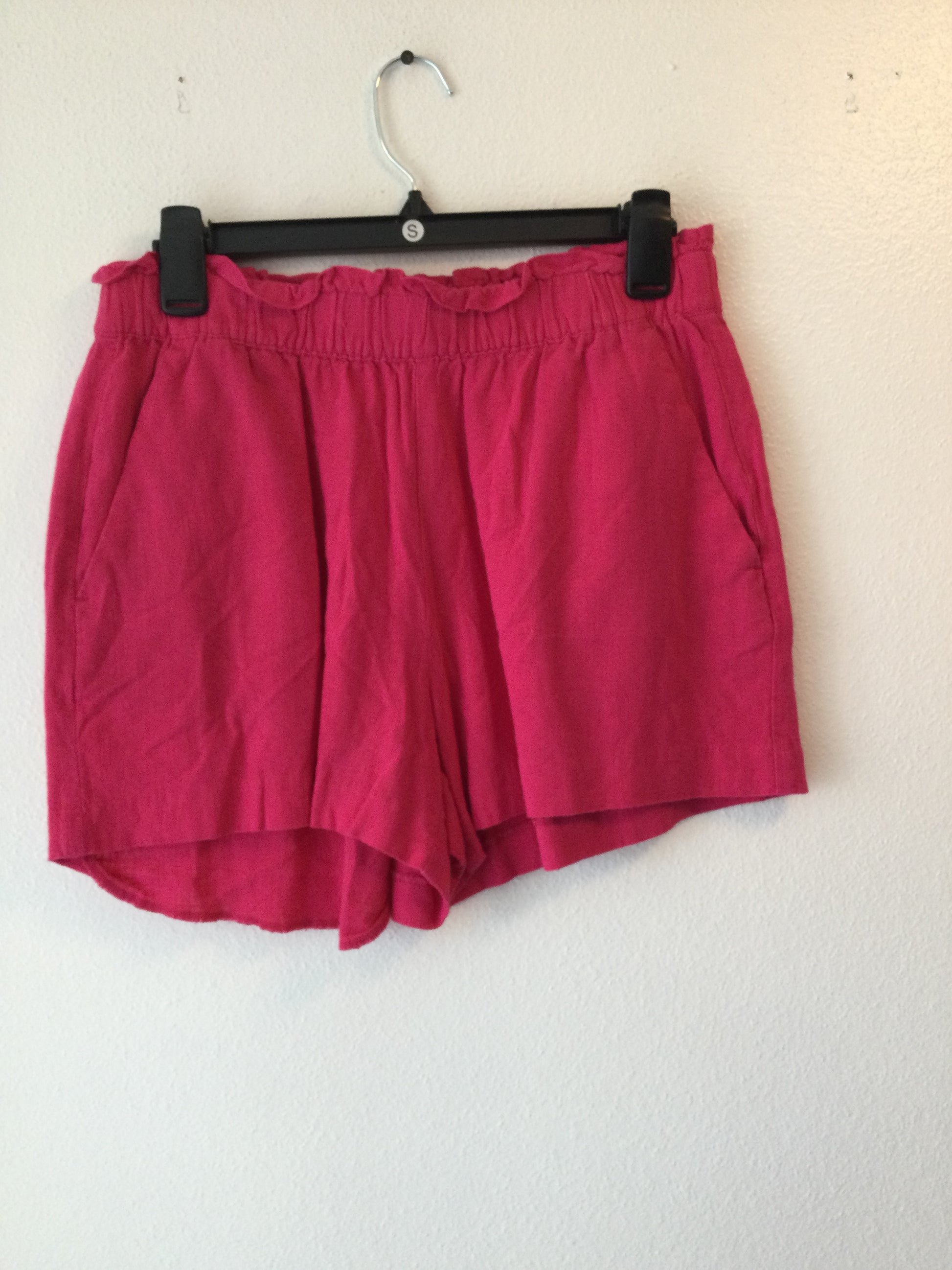 LOFT  FUSHIA SHORTS SMALL