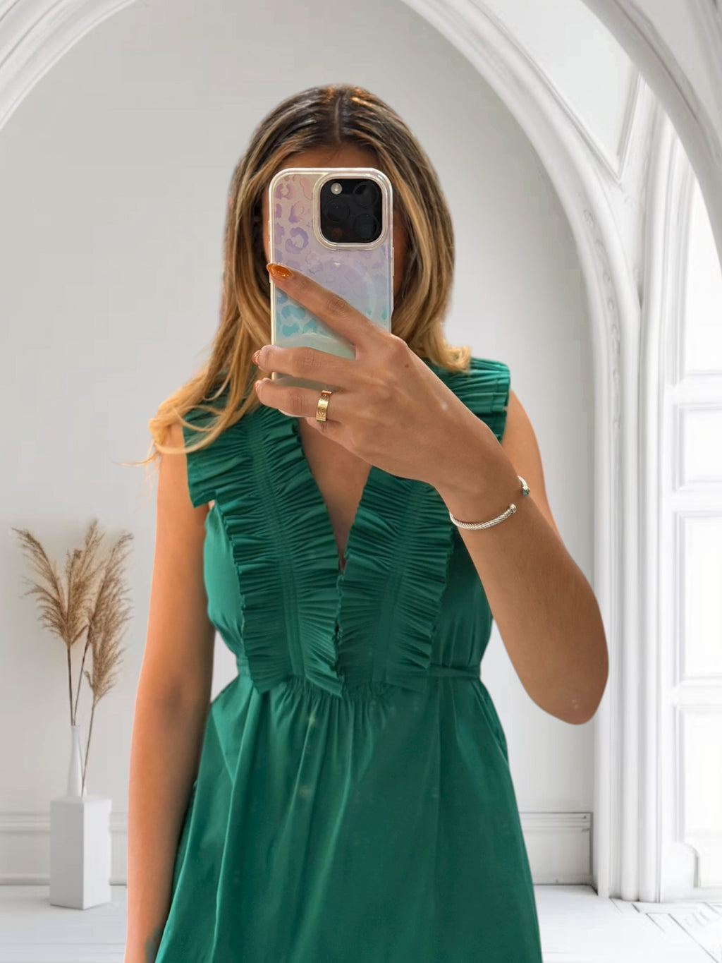 TT0639	BCBGMAXAZRIA	GREEN TOP SIZE SMALL