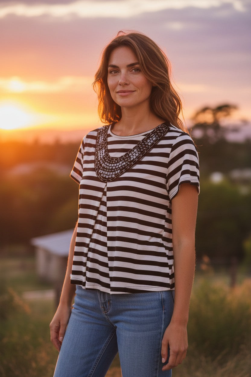 BEBE SRTIPE Y2K TOP SMALL